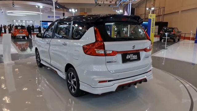 New Maruti Ertiga 7 Seater MPV Review 2024